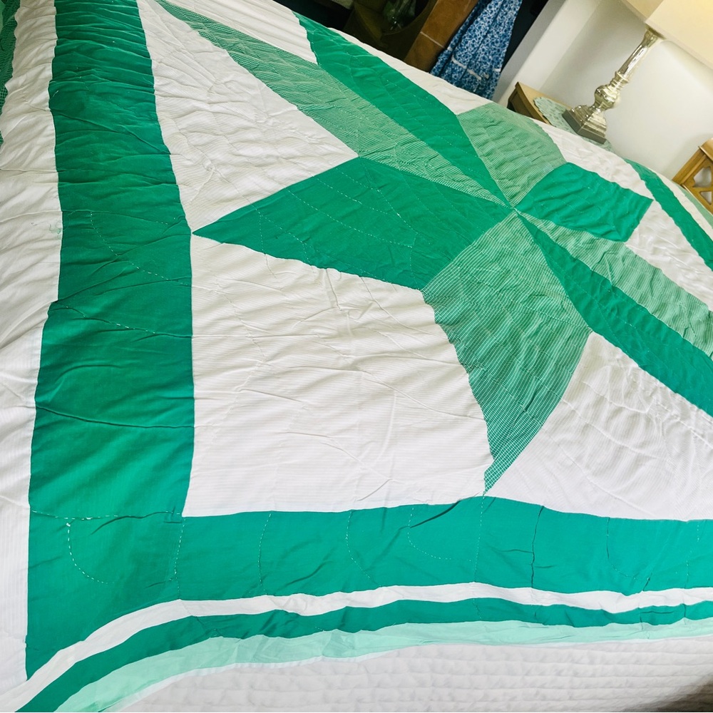 HANDMADE VIntage LONE STAR 8 point Star Pattern QUILT - Picture 9 of 17